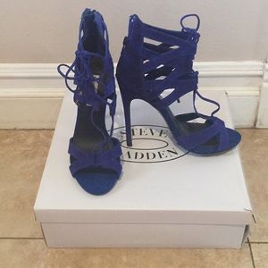 Steve Madden blue suede heels size 6.5